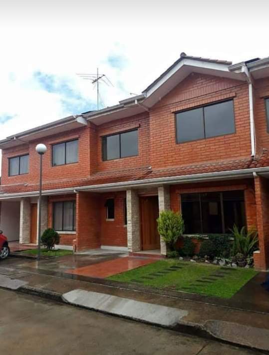 Cute House For Sale In Misicata