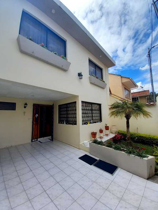 House For Sale By Parque Iberia Below Market Value