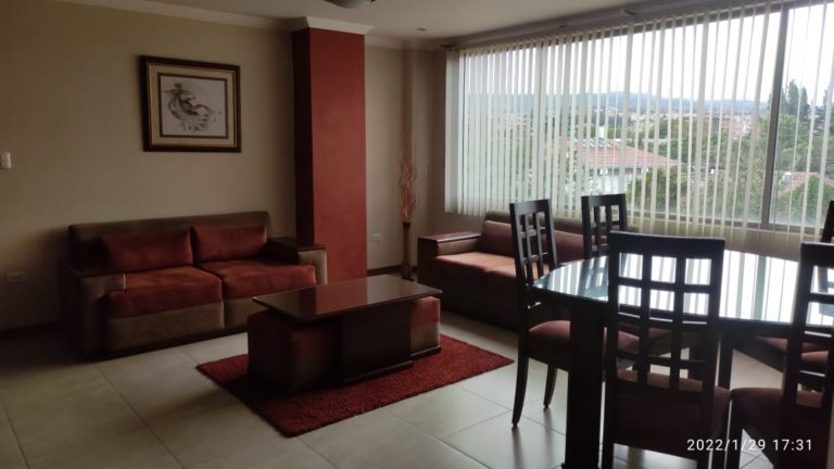 2 BDR Fully Furnished Apartment for Rent Near Solano - Living