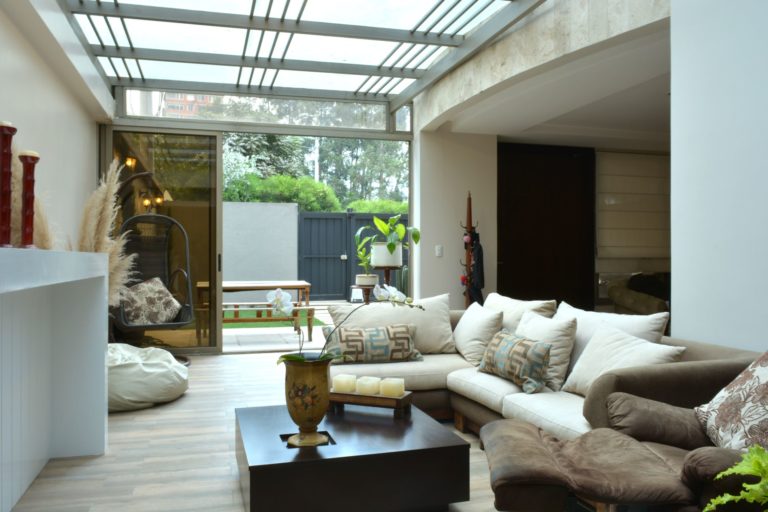 Stunning Ground Floor 2bdr Apartment In Front Of The River Entertaining Room 7