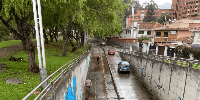 Cuenca Ciclovia Underpass