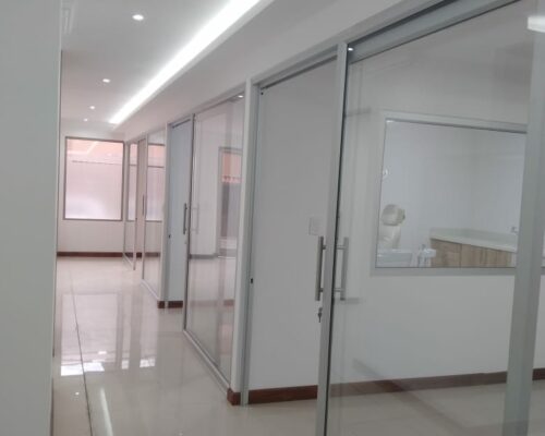130m2 Commercial Space for Rent on Primero del Mayo 8