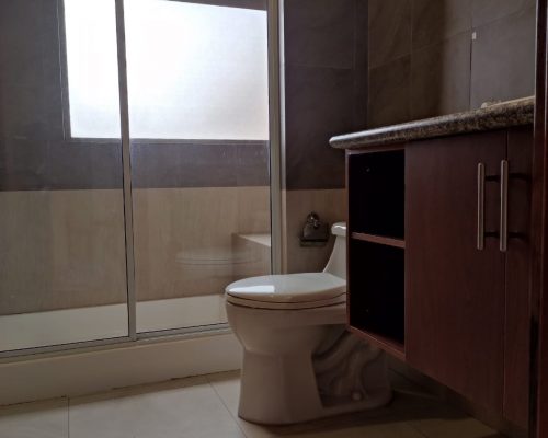 2 BDR Apartment for Rent near Primero de Mayo Only 470 Incl Aliquota - Bathroom 3