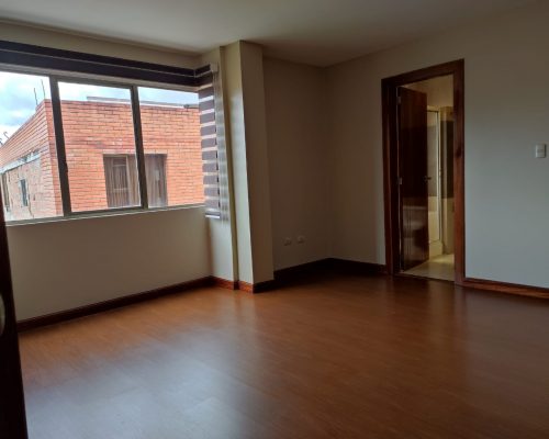 2 BDR Apartment for Rent near Primero de Mayo Only 470 Incl Aliquota - Living