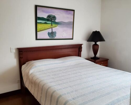 2bdr Apartment With Balcony In Historic Center 1 (8)