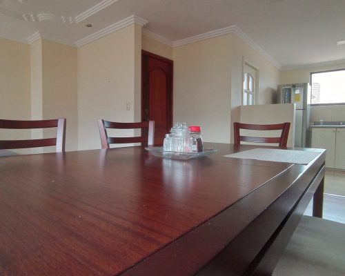 2BDR Apartment in Residential Neighborhood Next to Tomebamba River 18