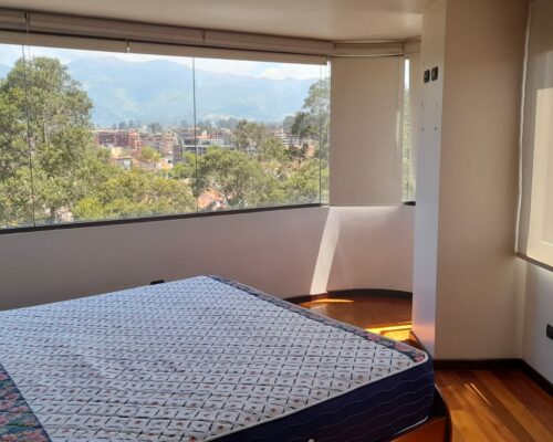 2BDR Penthouse with Terrace By The Tomebamba River and Close to Tram Station [3 Stories] - 8