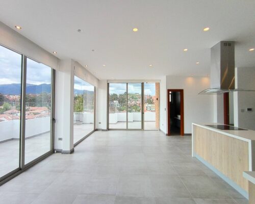 3BDR Luxury Apartment with Huge Terrace - Feature