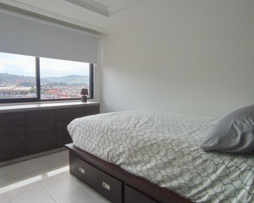 3BDR Penthouse in Prime Location Next to the Yanuncay River and Stunning Views16
