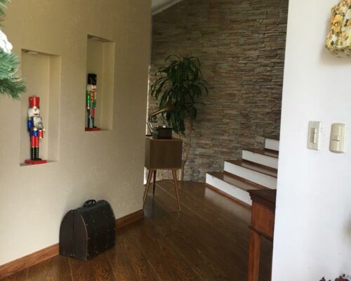 4BDR Home In Challuabamba Pet Friendly.- 8