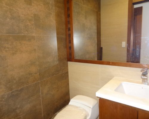 Apartment For Sale In La Isla Sector Bathroom 3