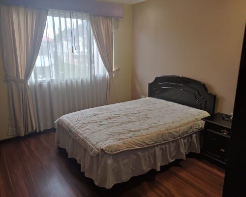 Beautiful Furnished House 4 BDR for Rent 2 Blocks from Paraíso Park - Bedroom 3