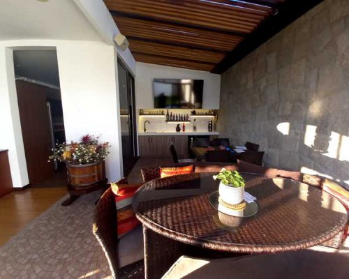 Beautiful Large House For Sale In Private Urbanization In Machangara - Entertaining