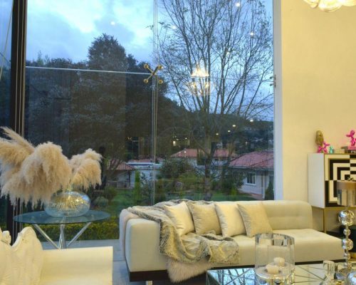 Breathtaking 3BDR Home in Cuenca's Most Exclusive Neighborhood (Turnkey Option)- livingroom4