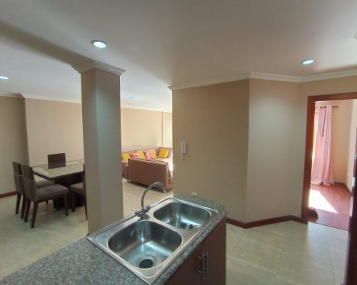 Fully Furnished 2BDR Apartment Close to Yanuncay River12