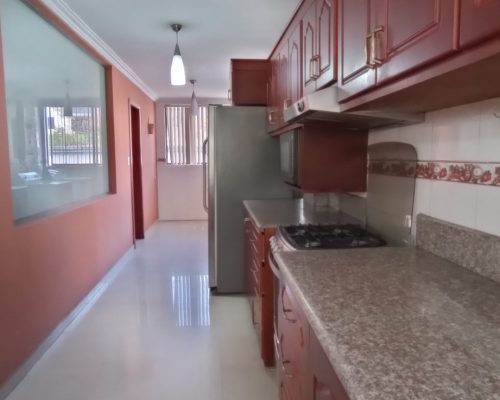 Fully-Furnished 2BDR Apartment with Jacuzzi and Balcony - Kitchen 2
