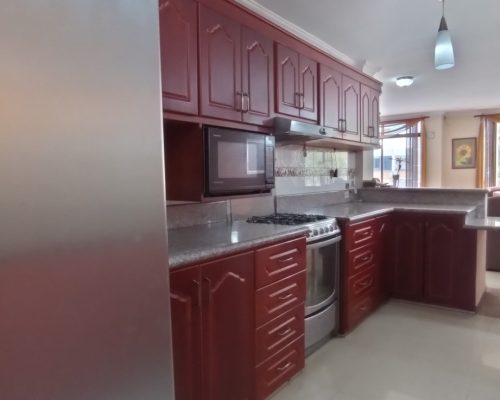 Fully-Furnished 2BDR Apartment with Jacuzzi and Balcony - Kitchen 3