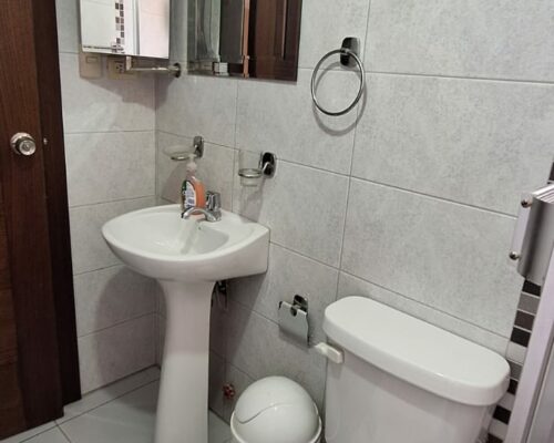 Fully Furnished Suite Near To The Tarqui River (3)
