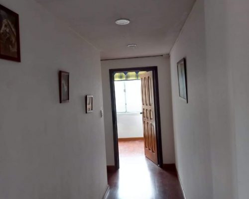 Furnished 3BDR Apartment on Ordóñez Lasso (Gringolandia) - Hallway