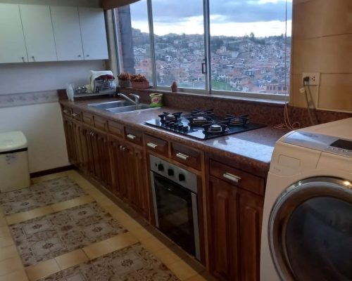 Furnished 3BDR Apartment on Ordóñez Lasso (Gringolandia) - Kitchen