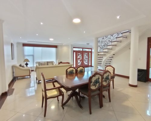 Gorgeous 4BDR Home in Premium Location Close to Tomebamba River - 5