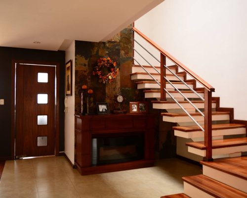 Gorgeous 4BDR Home in Privileged Location Overlooking Cuenca - Stairs