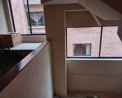 Lovely Apartment Sector Gran Colombia And Unidad Nacional Stairs