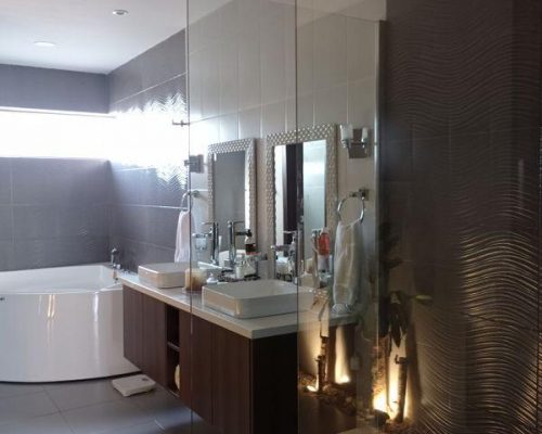 Luxurious 4BDR House with Spectacular Views in Challuabamba - Bathroom 2