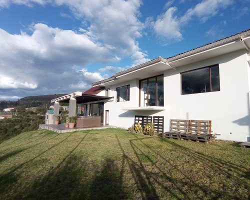 Luxurious 4BDR House with Spectacular Views in Challuabamba - Rear