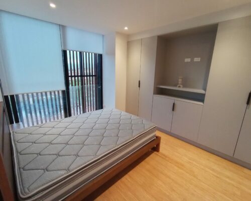Luxury 2bdr Apartment With Balcony In Prime Location Close To Tram 11