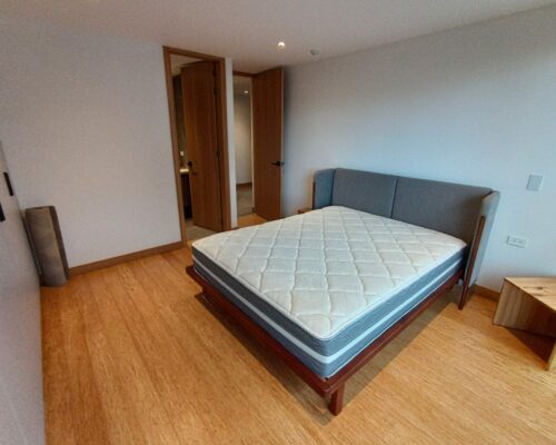 Luxury 2bdr Apartment With Balcony In Prime Location Close To Tram 17