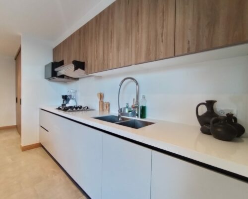 Luxury 2bdr Apartment With Balcony In Prime Location Close To Tram 7