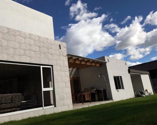 Luxury House For Sale In Chaullabamba - Cruz Loma Sector Rear