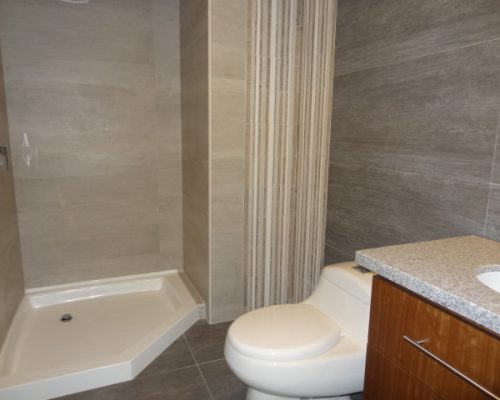 New Apartment With River View - Below Market Price Bathroom 2