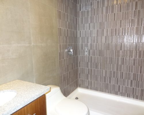 New Apartment With River View - Below Market Price Bathroom 3