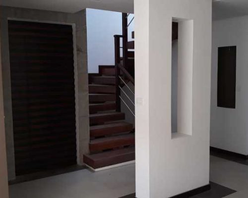 New Houses For Sale In Sector Ucumbamba Entrance Stairs