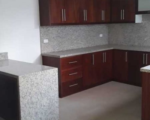 New Houses For Sale In Sector Ucumbamba Kitchen 2