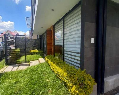 Nice House For Sale In Puertas Del Sol - Your Opportunity Garden