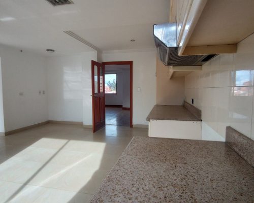 Oversized 3BDR Apartment in Gringolandia with Several Views - Kitchen 1