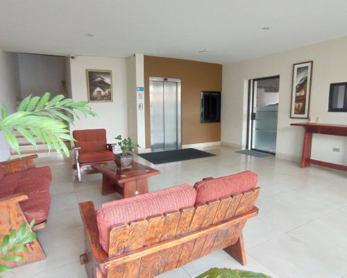 Oversized 3BDR Apartment in Gringolandia with Several Views - Lobby
