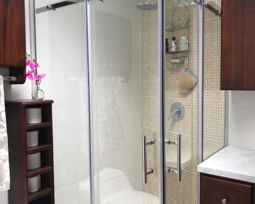Remodeled Home For Sale On 1 De Mayo - Shower