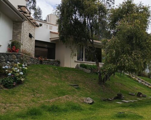 Serenity And Space Your Villa Retreat In San Joaquin (6)