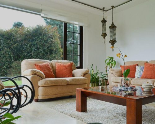 Stunning 4BDR Home in Exclusive Hacienda El Alamo - Livingroom 4