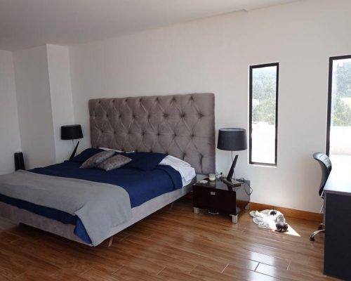 Stunning 4BRD Modern House in Turi with Panoramic Views of the City - bedroom