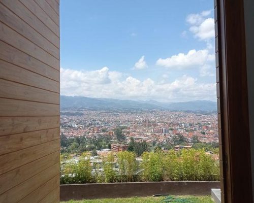 Stunning 4BRD Modern House in Turi with Panoramic Views of the City entrance 3