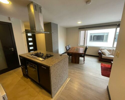 Stunning Furnished 2 BDR Apartment in Upscale Location.- 14